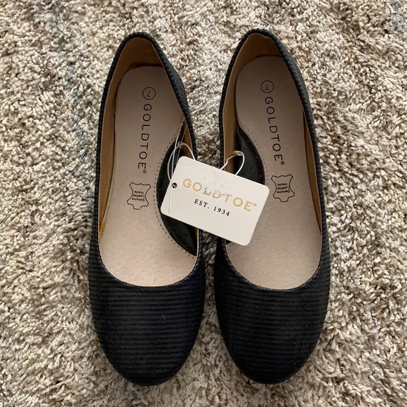 Gold Toe Shoes - NWT Gold toe flats
